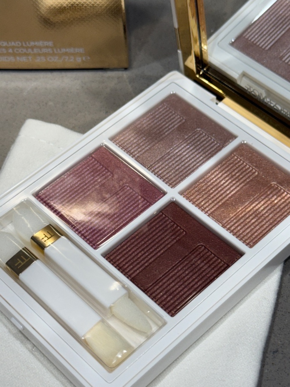 Tom Ford’s NEW  Eyeshadow Quad - 42 Hazy Sensuality, New/Unused - Picture 2 of 3